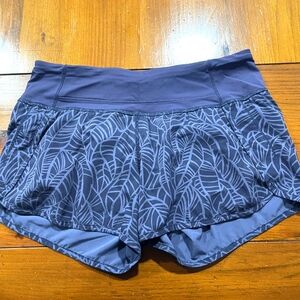 Lululemon Women's Run Times Lined Shorts Pretty Palm Leaf Cadet‎ Blue Size 6